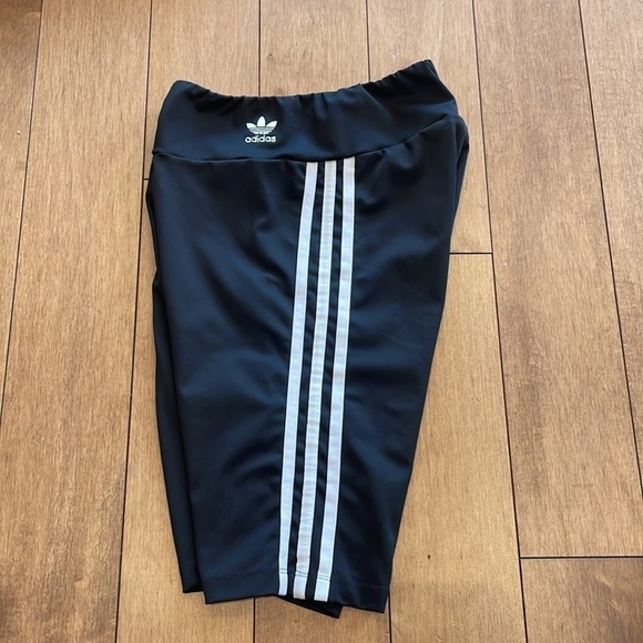 Adidas Women's Black High Waist Biker cycling Shorts tights light fabric SIZE XS - Picture 9 of 10